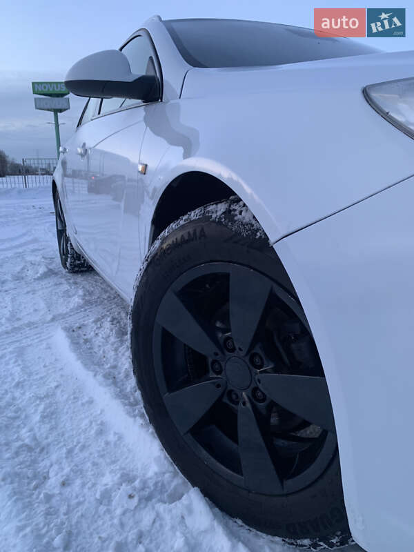 Універсал Opel Insignia 2012 в Києві