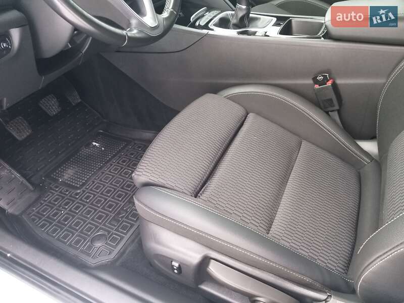 Универсал Opel Insignia 2017 в Бердичеве фото 18 Универсал Opel Insignia 2017 в Бердичеве