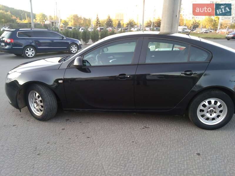Лифтбек Opel Insignia 2010 в Полтаве