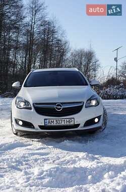 Універсал Opel Insignia 2015 в Коростишеві
