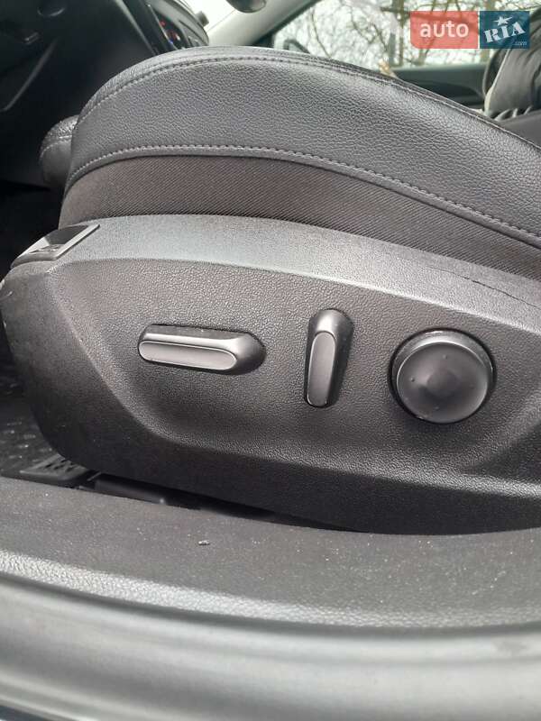 Универсал Opel Insignia 2015 в Рогатине