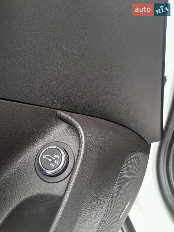 Универсал Opel Insignia 2015 в Рогатине