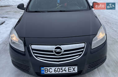 Седан Opel Insignia 2012 в Львові