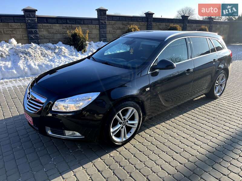 Универсал Opel Insignia 2010 в Луцке
