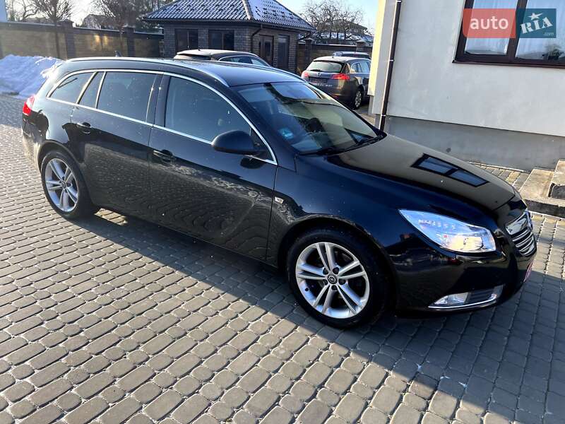 Универсал Opel Insignia 2010 в Луцке