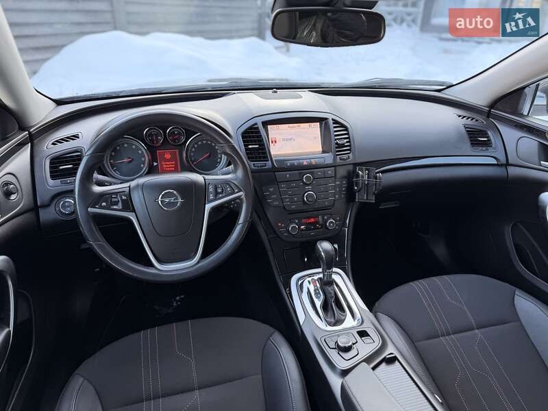 Седан Opel Insignia 2012 в Тернополе