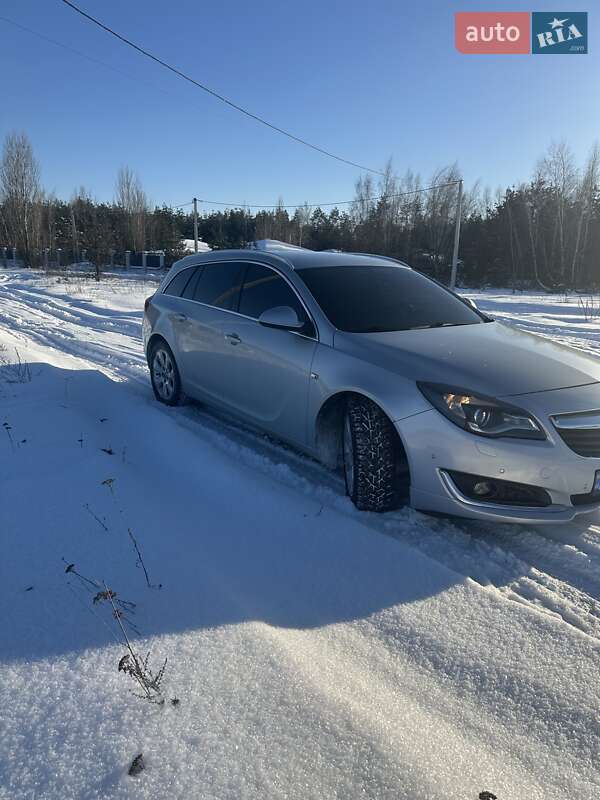 Универсал Opel Insignia 2014 в Киеве