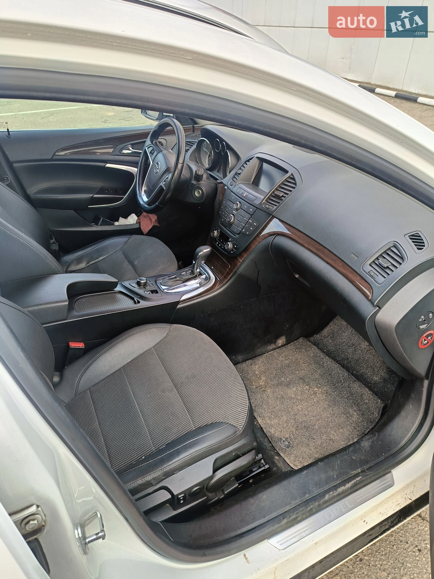 2010 Opel Insignia - мініатюра 6