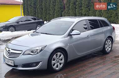 Універсал Opel Insignia 2015 в Старокостянтинові