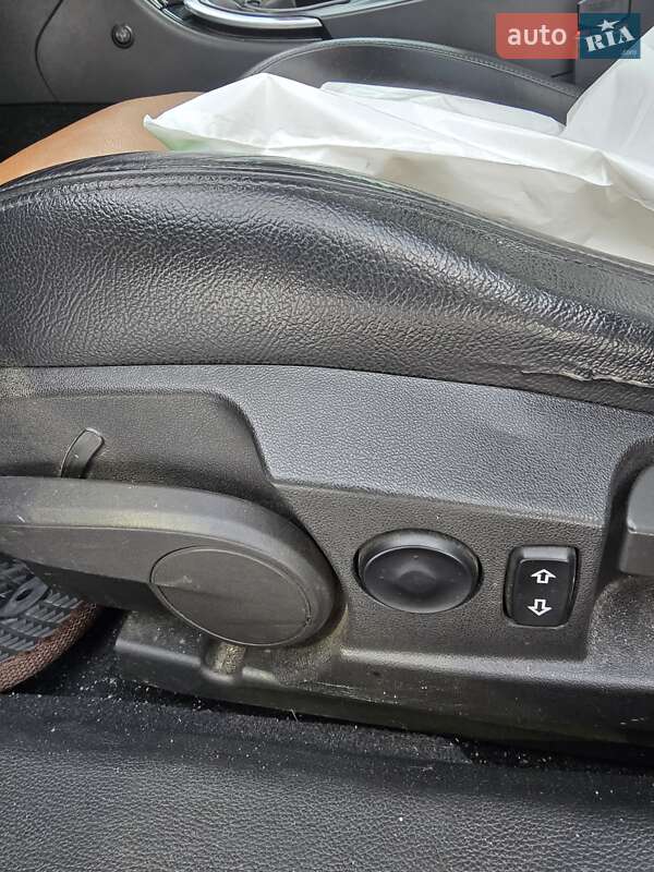 Универсал Opel Insignia 2014 в Звягеле фото 15 Универсал Opel Insignia 2014 в Звягеле