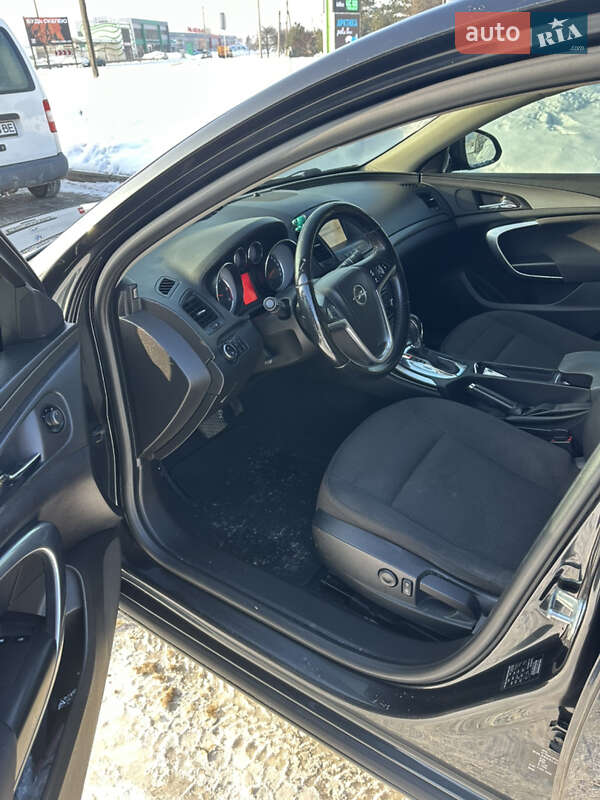 Седан Opel Insignia 2013 в Владимире