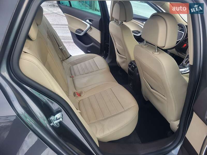 Универсал Opel Insignia 2011 в Луцке