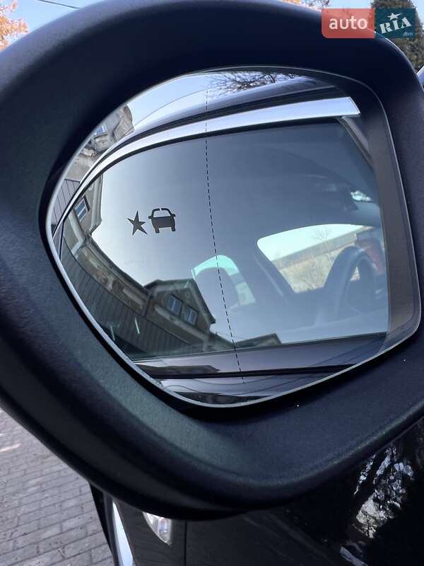 Лифтбек Opel Insignia 2018 в Черновцах