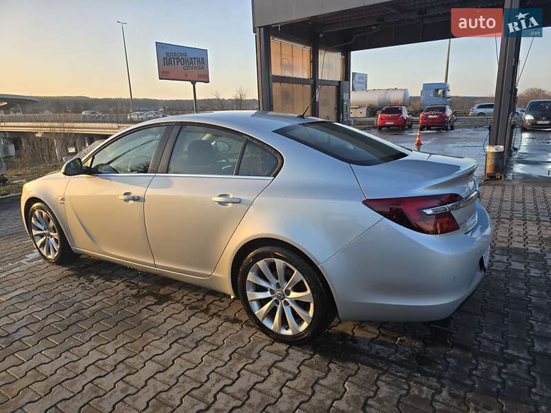 Седан Opel Insignia 2017 в Киеве