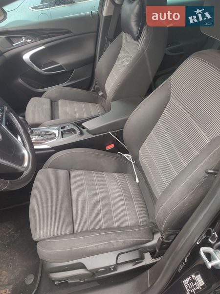 Универсал Opel Insignia 2010 в Южноукраинске