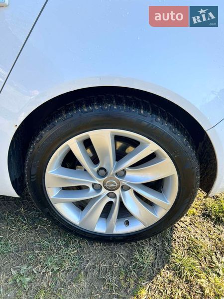 Универсал Opel Insignia 2014 в Запорожье