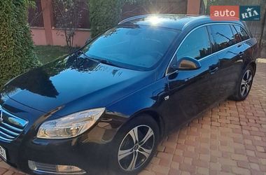 Универсал Opel Insignia 2011 в Ужгороде