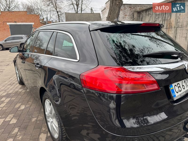 Универсал Opel Insignia 2009 в Лубнах