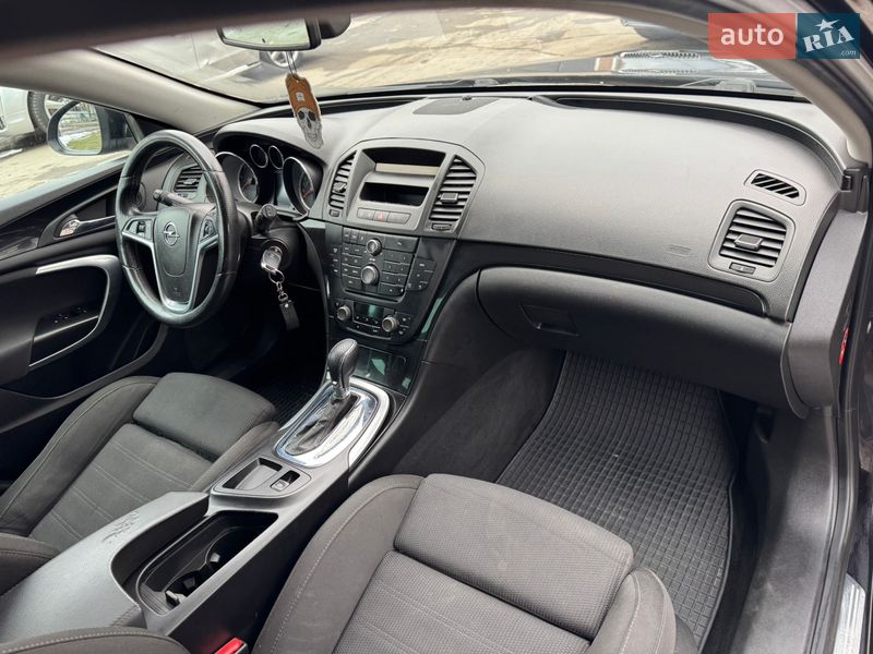 Универсал Opel Insignia 2009 в Лубнах