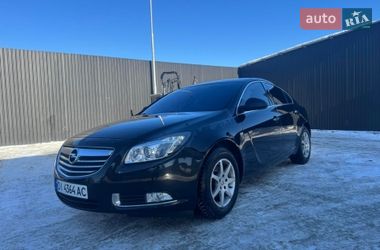Лифтбек Opel Insignia 2011 в Львове
