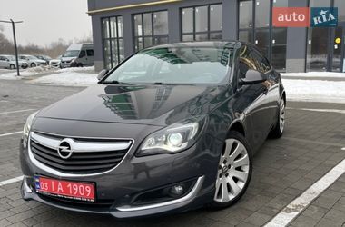 Седан Opel Insignia 2016 в Львове