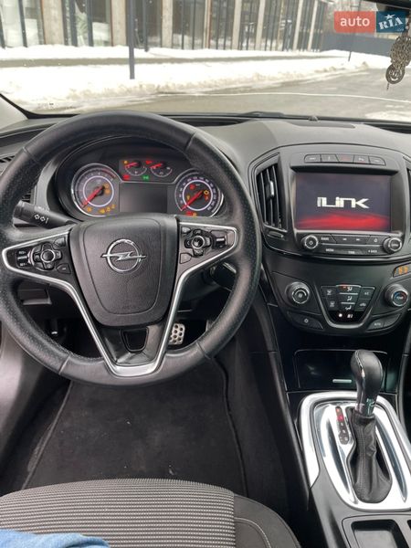 Седан Opel Insignia 2016 в Львове