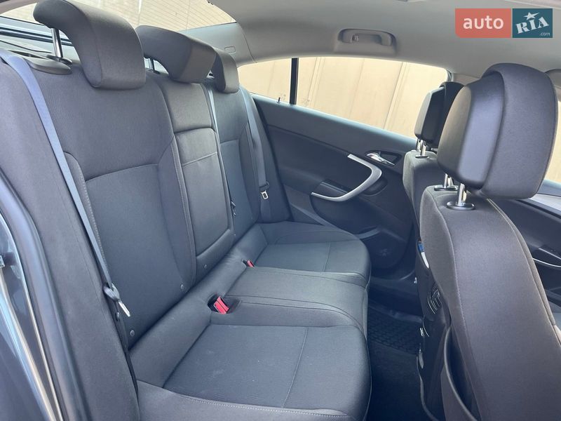 Седан Opel Insignia 2011 в Николаеве