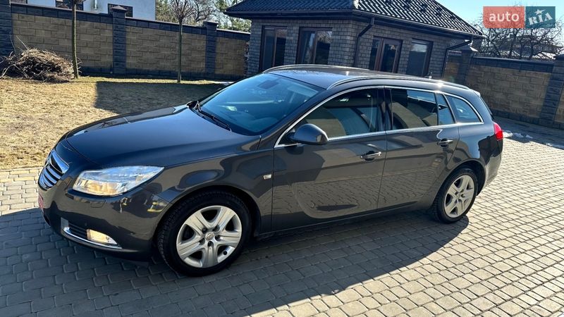 Универсал Opel Insignia 2009 в Луцке