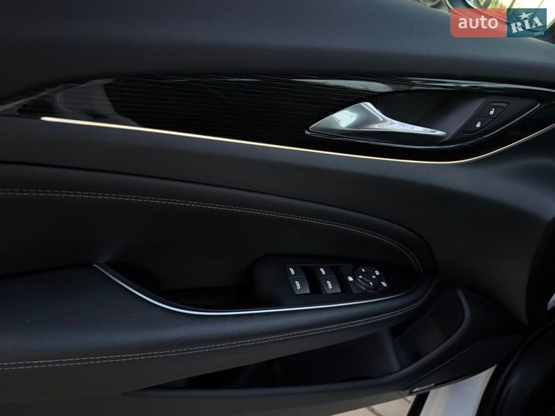 Лифтбек Opel Insignia 2017 в Шепетовке