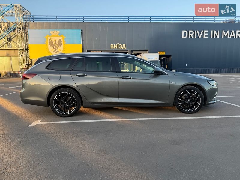 Универсал Opel Insignia 2017 в Чернигове