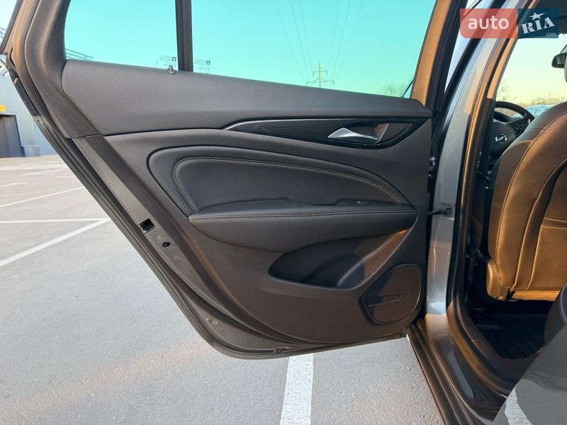 Универсал Opel Insignia 2017 в Чернигове