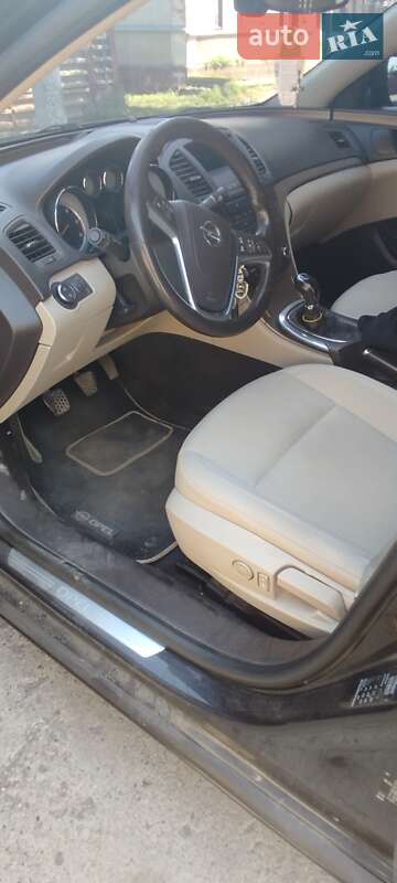 Седан Opel Insignia 2011 в Рахове фото Седан Opel Insignia 2011 в Рахове