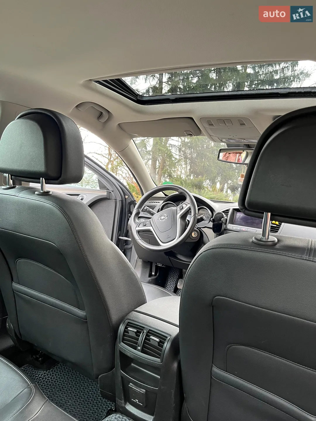 2010 Opel Insignia - мініатюра 20