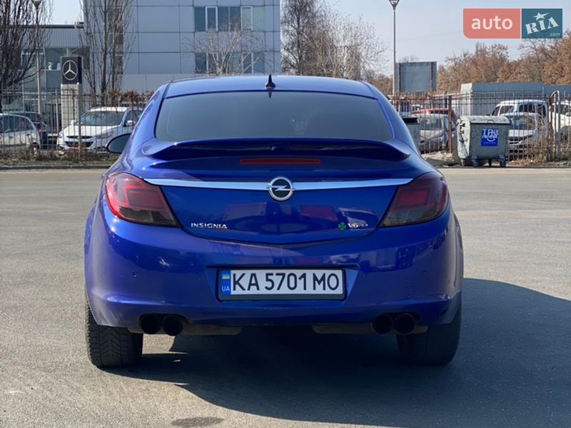 Седан Opel Insignia 2008 в Киеве