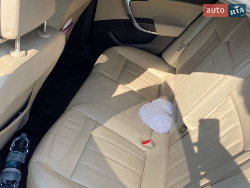 Седан Opel Insignia 2008 в Киеве