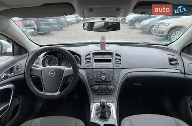 Універсал Opel Insignia 2009 в Черкасах