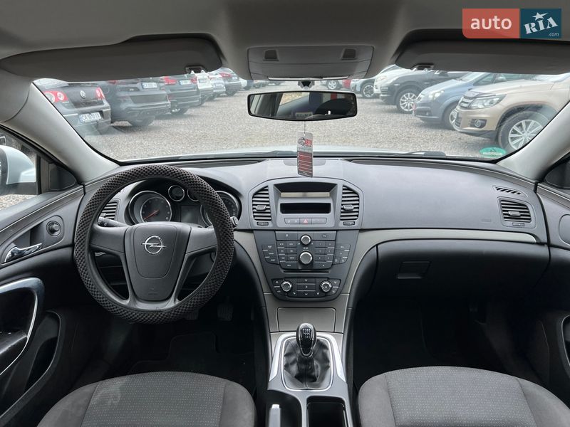 Універсал Opel Insignia 2009 в Черкасах