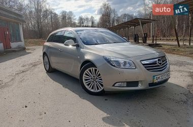 Универсал Opel Insignia 2011 в Звягеле