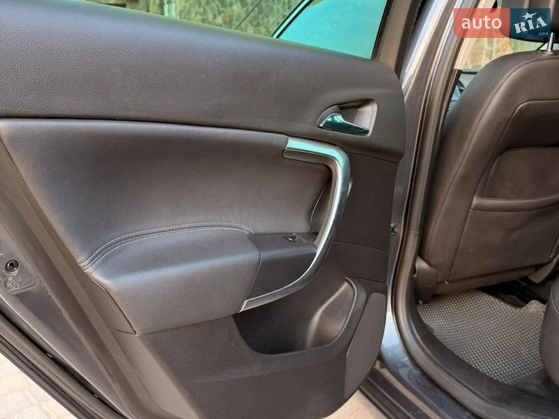 Универсал Opel Insignia 2011 в Хмельницком