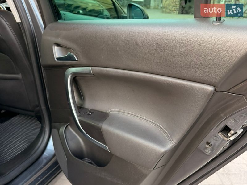Универсал Opel Insignia 2011 в Хмельницком