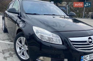 Универсал Opel Insignia 2010 в Самборе