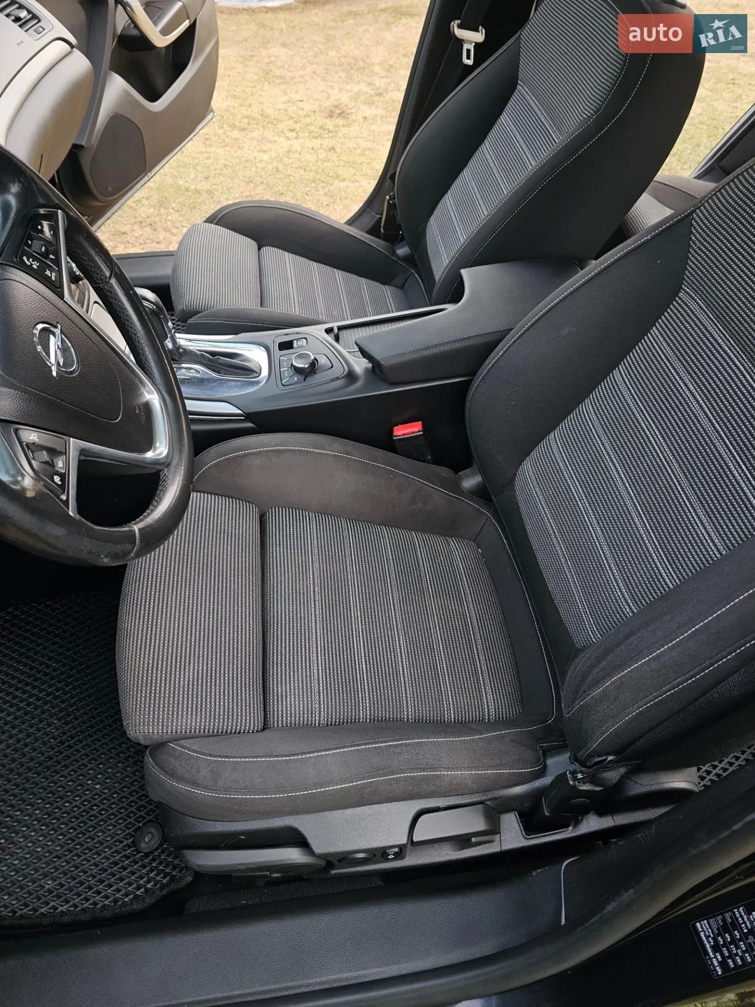 2012 Opel Insignia - мініатюра 15