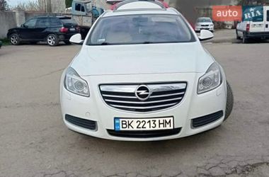 Універсал Opel Insignia 2010 в Рівному