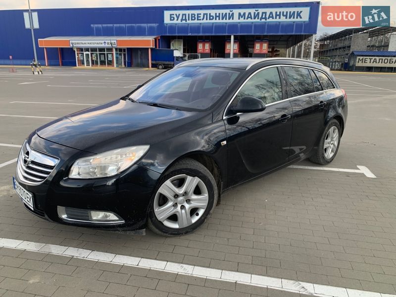 Универсал Opel Insignia 2010 в Сумах