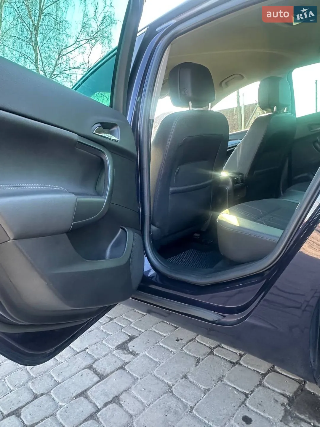 2012 Opel Insignia - мініатюра 9