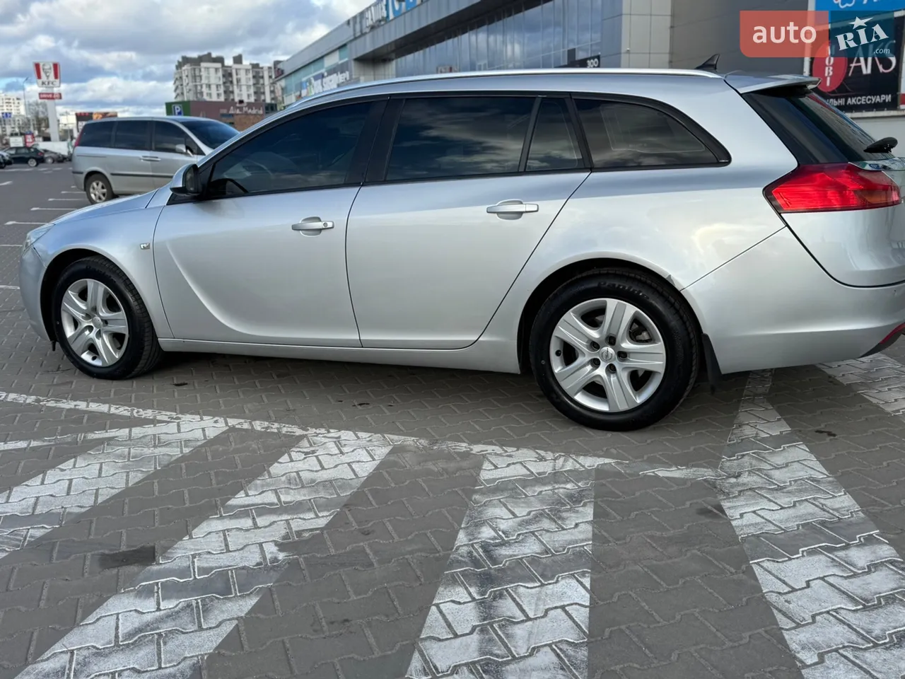2011 Opel Insignia - мініатюра 18