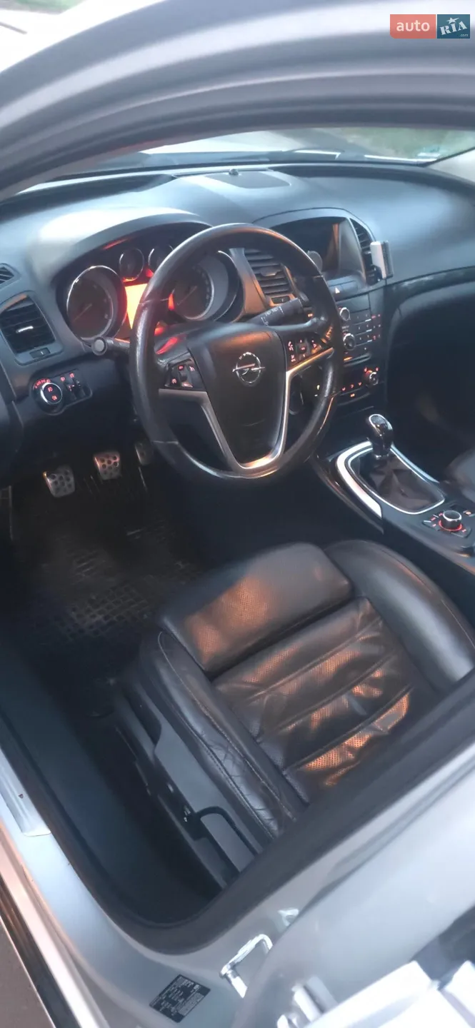 2010 Opel Insignia - мініатюра 6