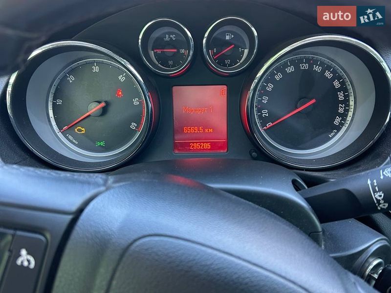 Універсал Opel Insignia 2011 в Камені-Каширському