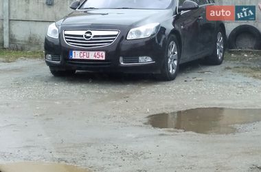 Универсал Opel Insignia 2011 в Ровно