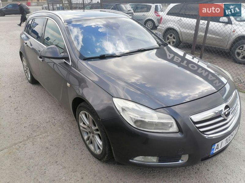 Універсал Opel Insignia 2009 в Києві